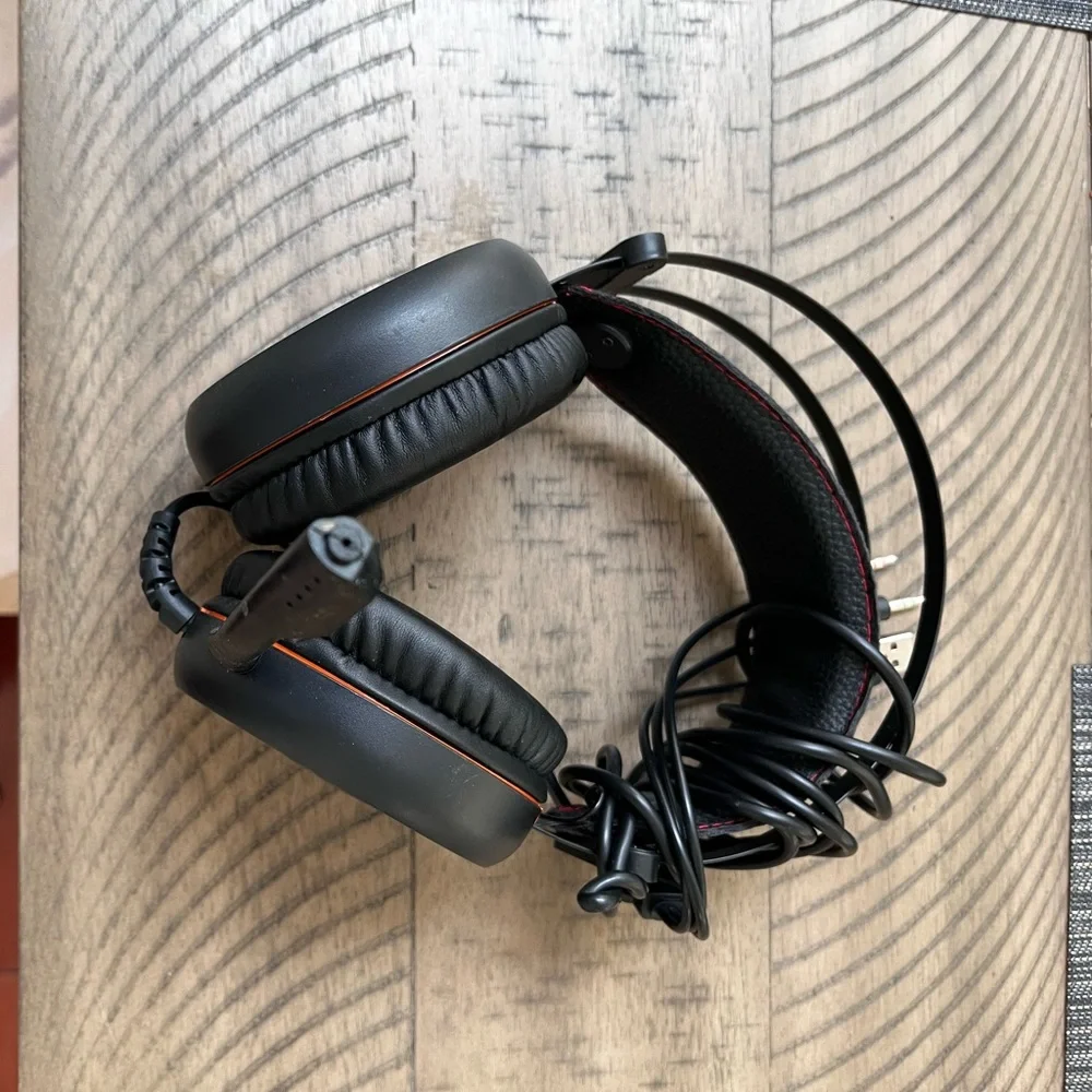 Gaming headphones